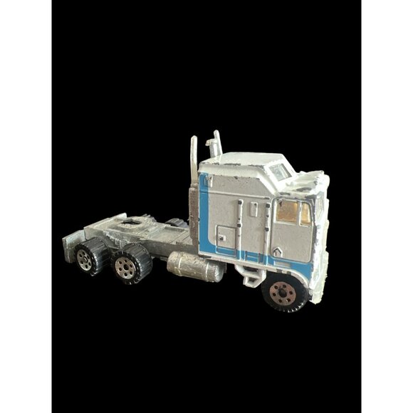 VTG Road Champs Kenworth-Aerodyne Cab Over Engine Semi Die-cast Truck 1/87 Loose - Picture 1 of 6